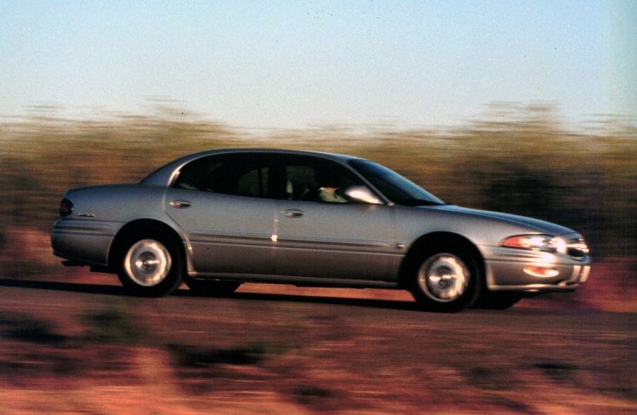  Buick LeSabre 2000 года  (фото 23 из 35)